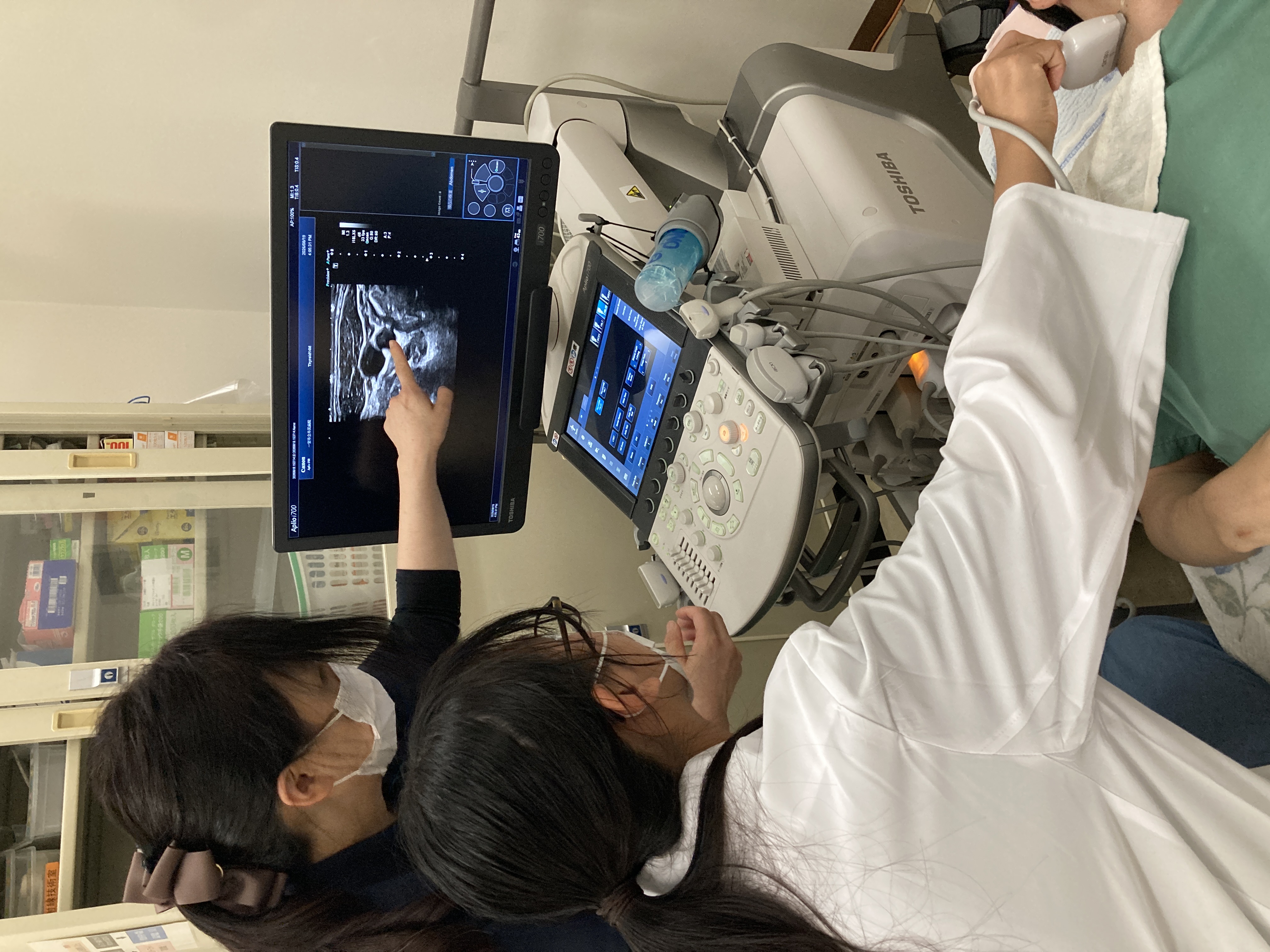 超音波検査室の職場体験学習の様子