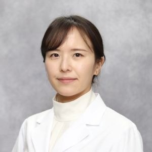 芳金　智子